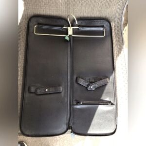 Robinsons Black Leather Zip Travel Tie Case